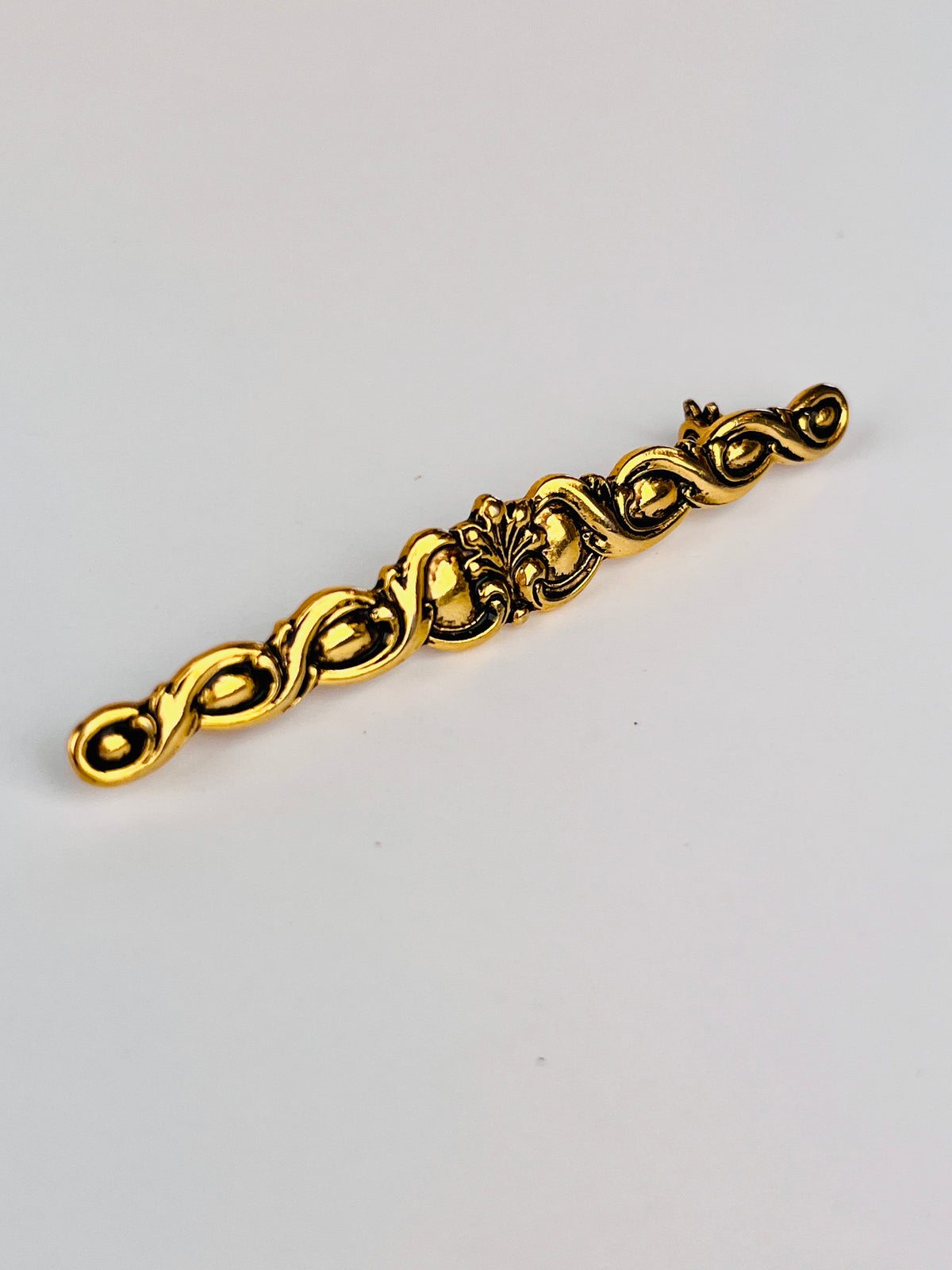 Vintage Gold Tone Brooch