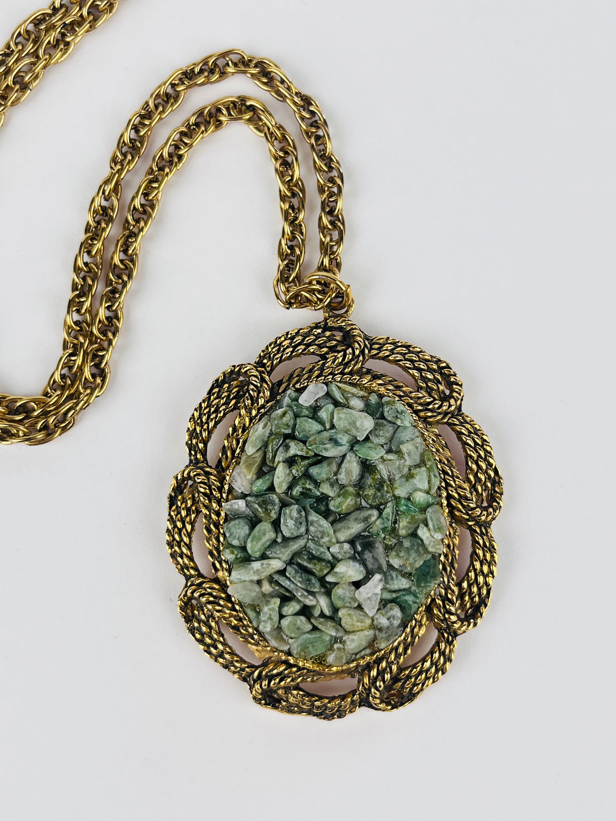 Vintage Jade Chip Pendant Necklace