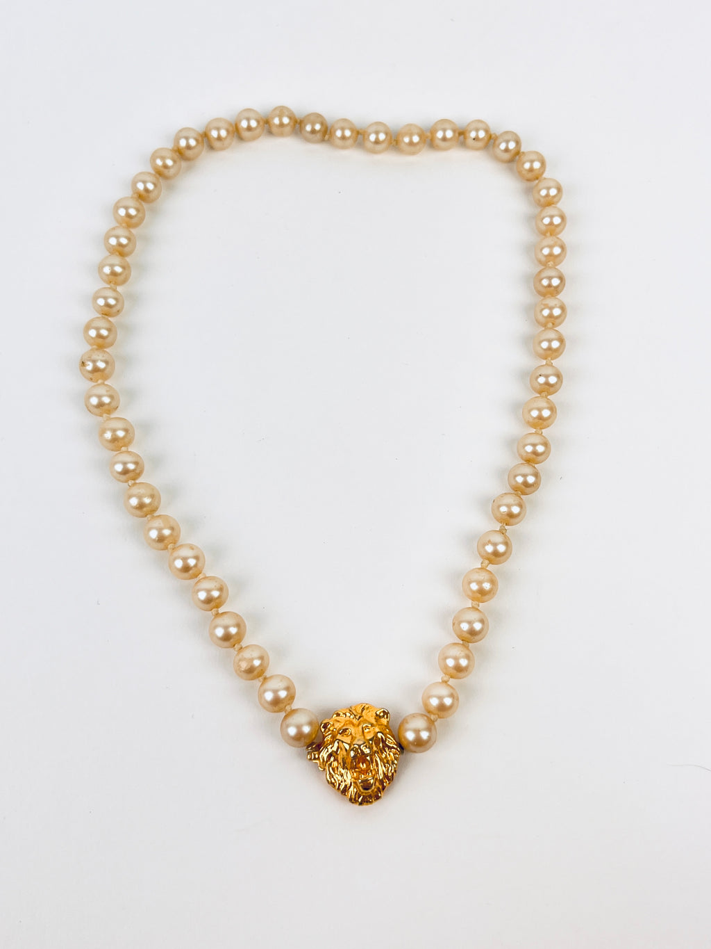 Vintage Costume Pearl & Lion Head Necklace