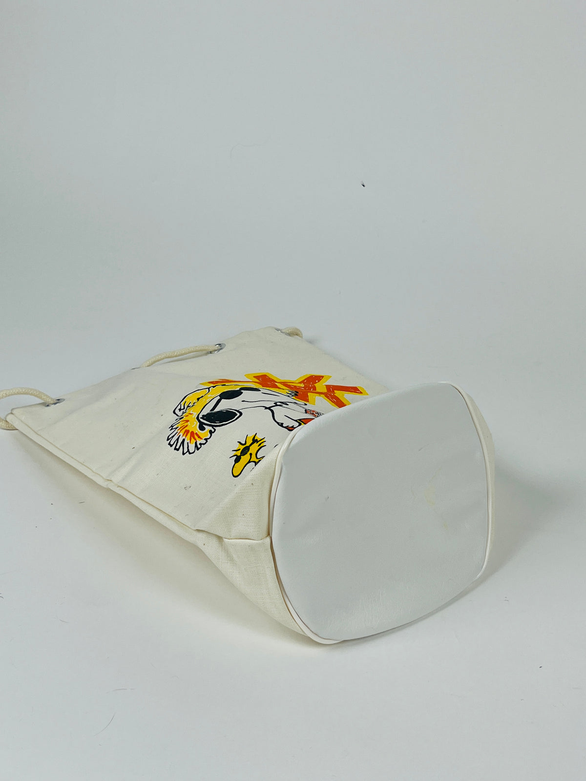 Vintage 1960s Snoopy Bucket Bag