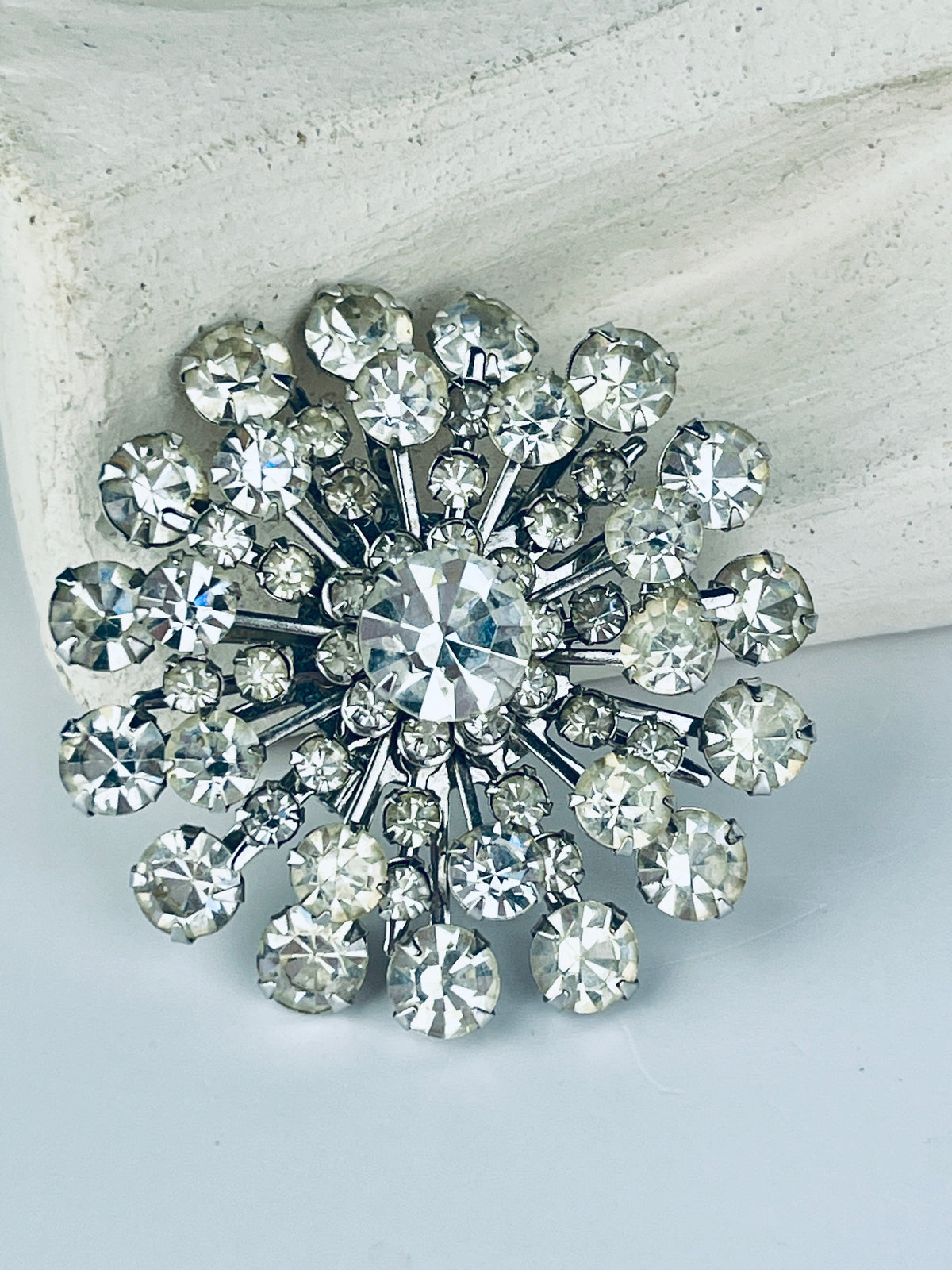 Vintage 1950s Rhinestone Brooch