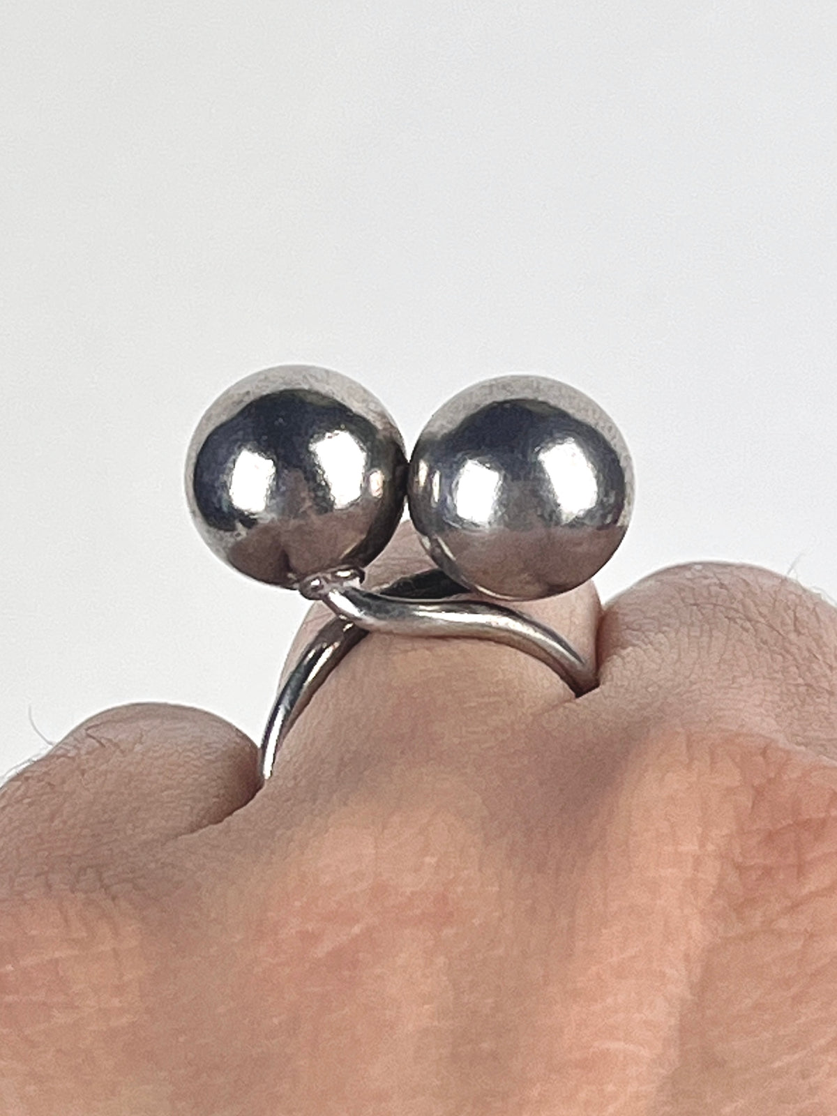 Vintage Modernist Sterling Kisslock Ring