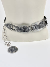 Vintage 1940s Stamped Aluminum Rose Link Belt