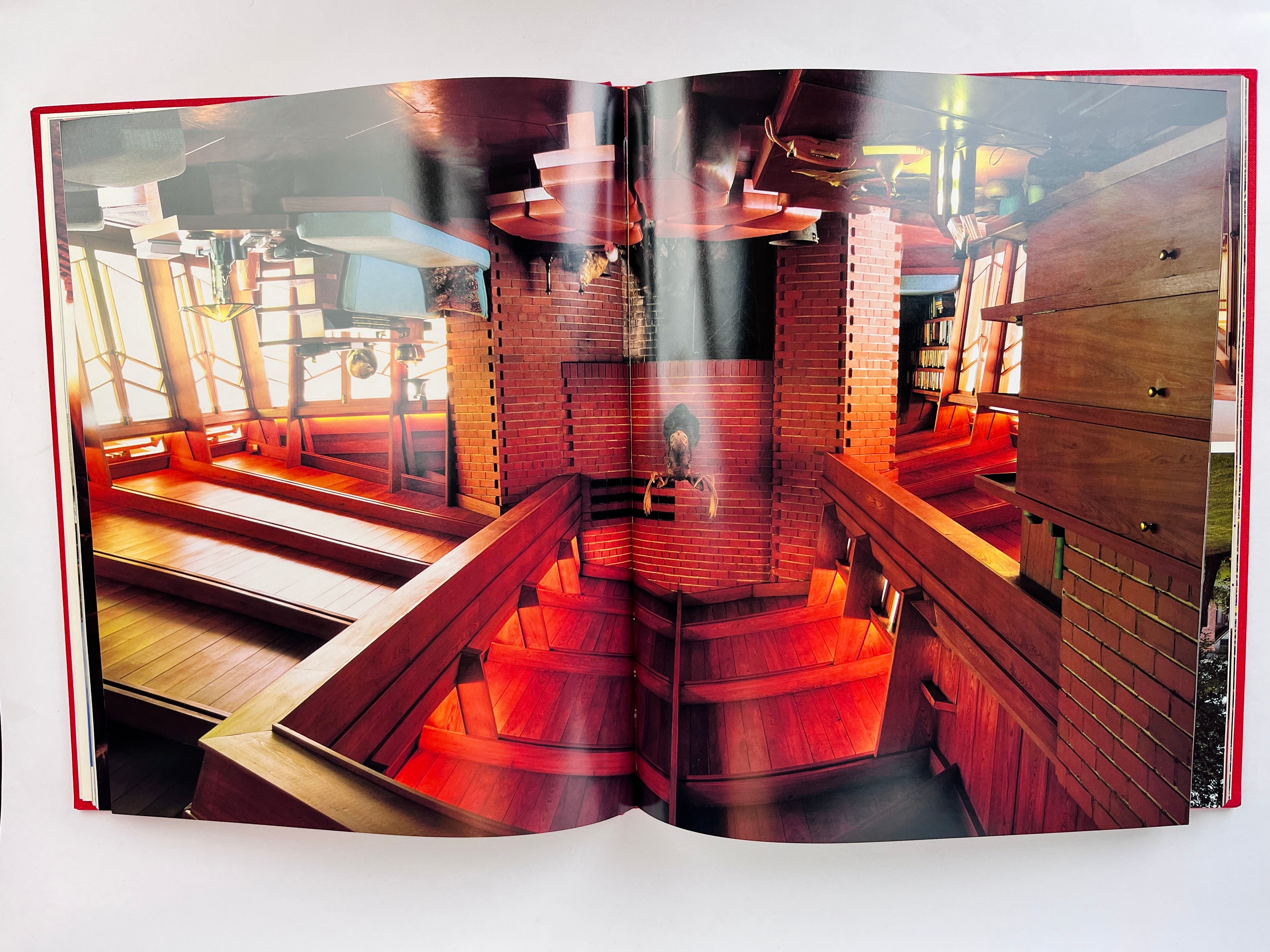 The Wright Style: Recreating the Spirit of Frank Lloyd