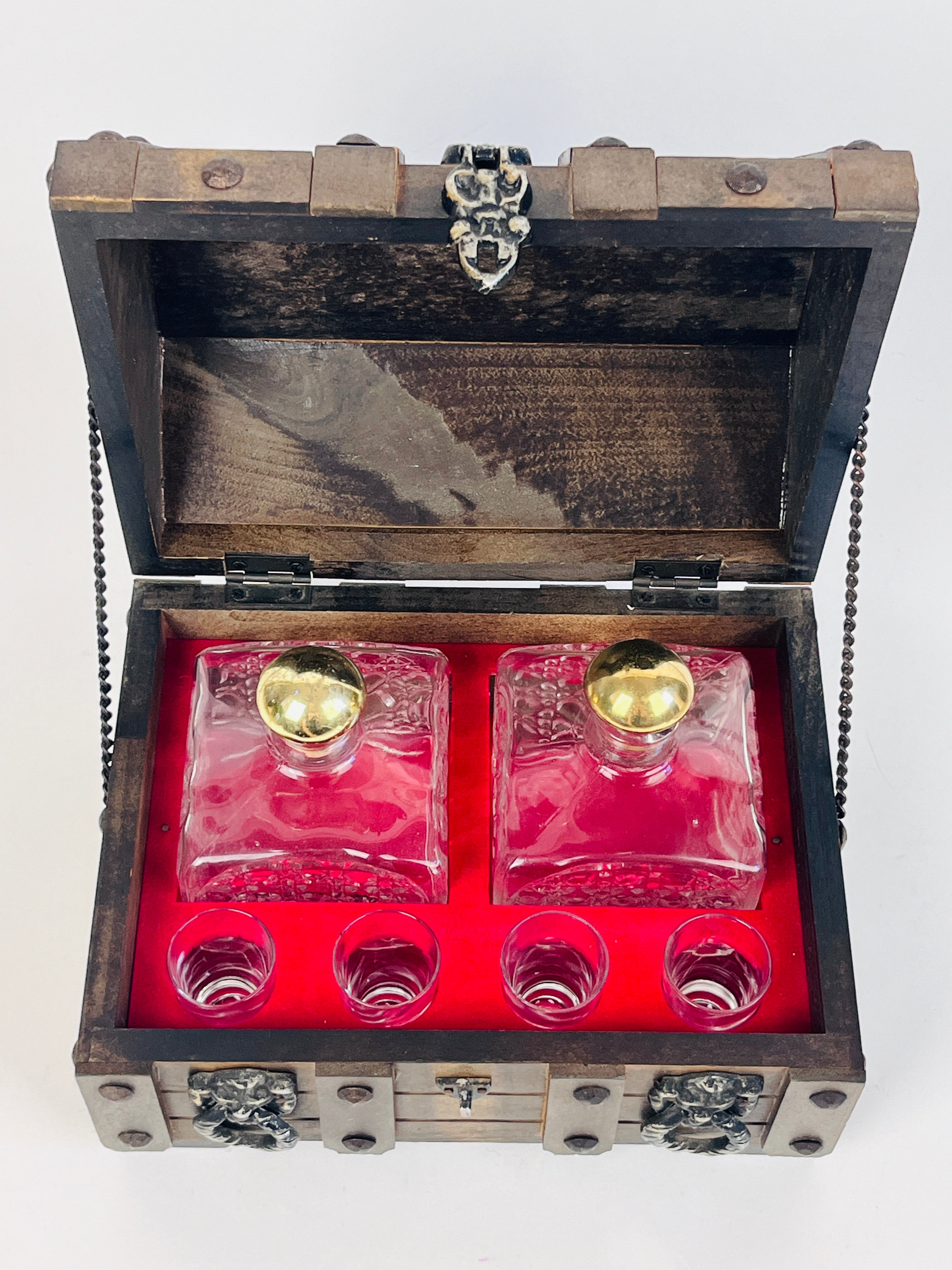Vintage 1970s Treasure Chest Bar Set – Dovetail