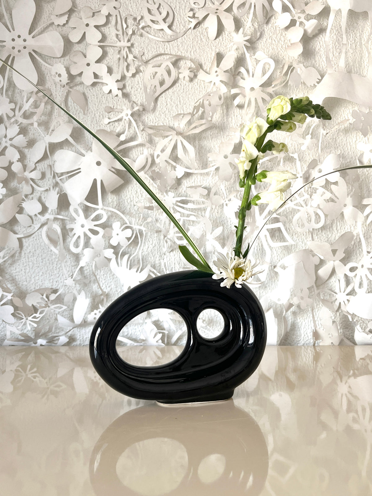 Vintage MCM Japanese Modernist Ikebana Vase by Toyo