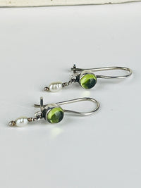 Vintage Sterling Peridot & Pearl Earrings