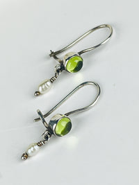 Vintage Sterling Peridot & Pearl Earrings