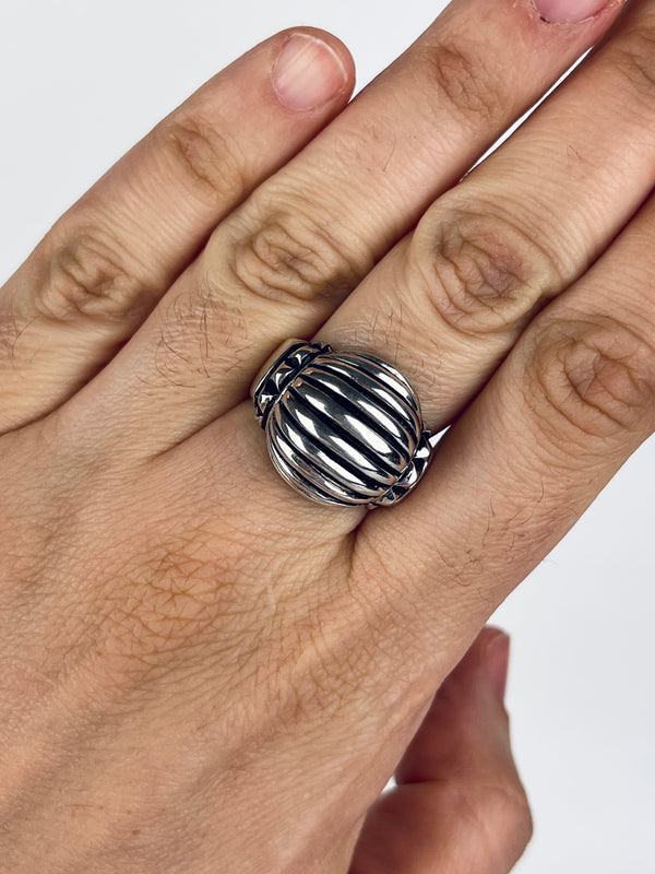 90s Sterling Ribbed Dome Ring