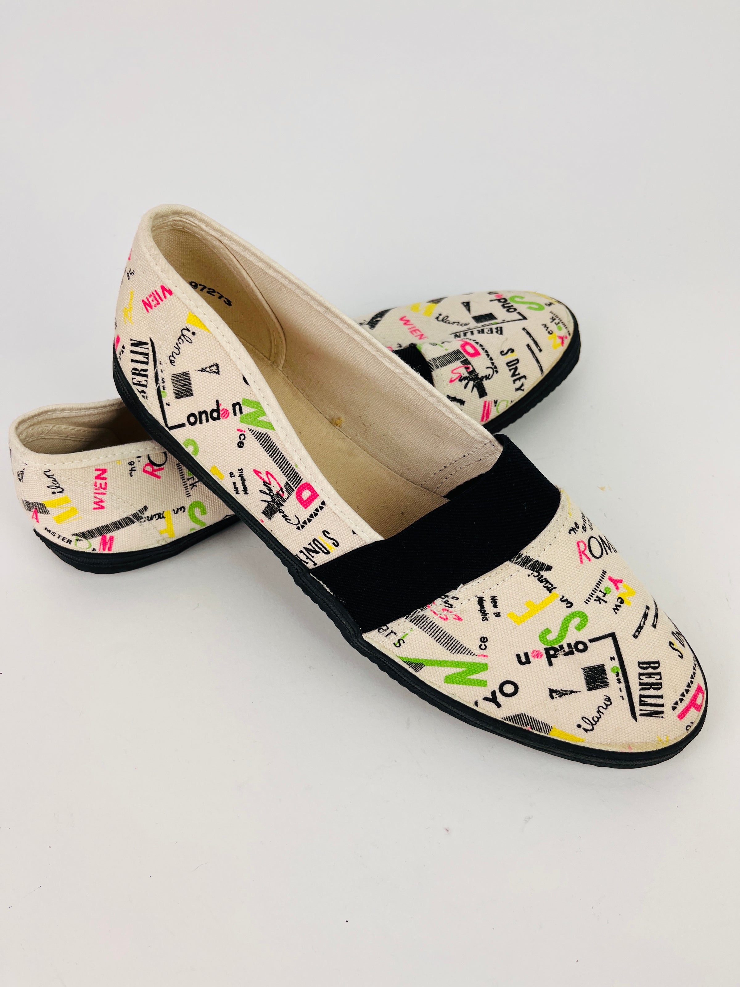 Vintage 90s Printed Canvas Shoes – Dovetail