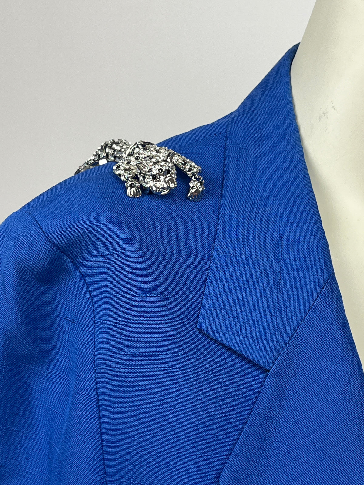 Vintage Leopard Shoulder Brooch
