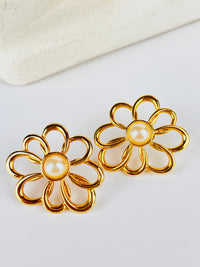 Vintage Faux Pearl Flower Earrings