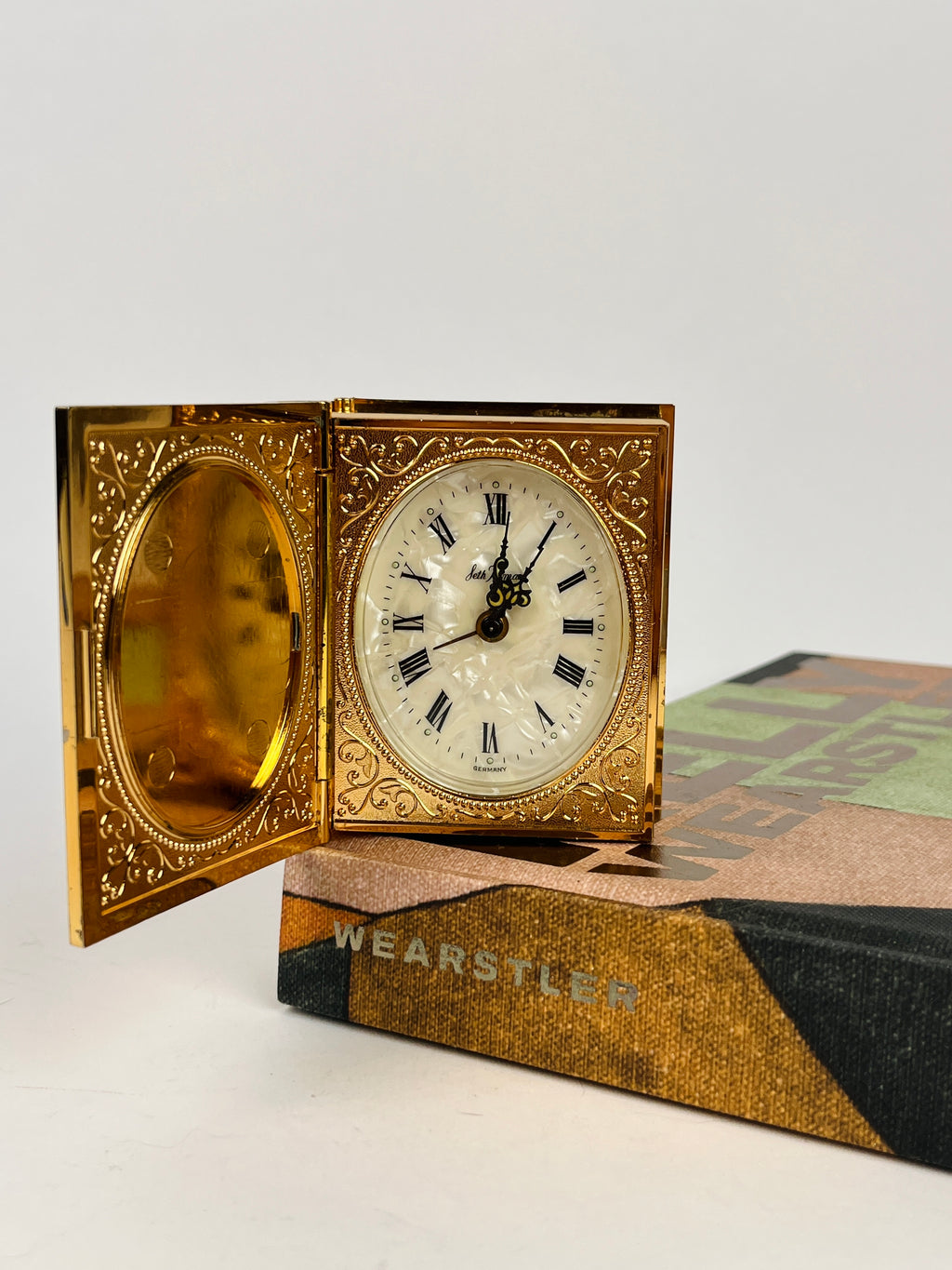 Vintage Seth Thomas Book Clock