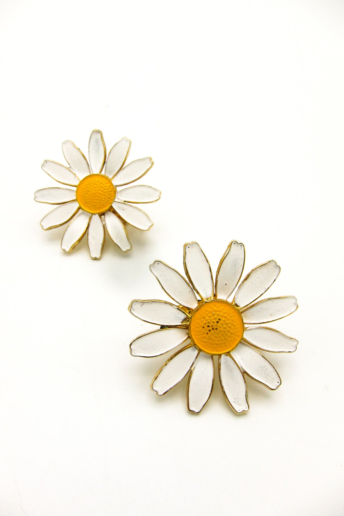 Vintage Daisy Earrings