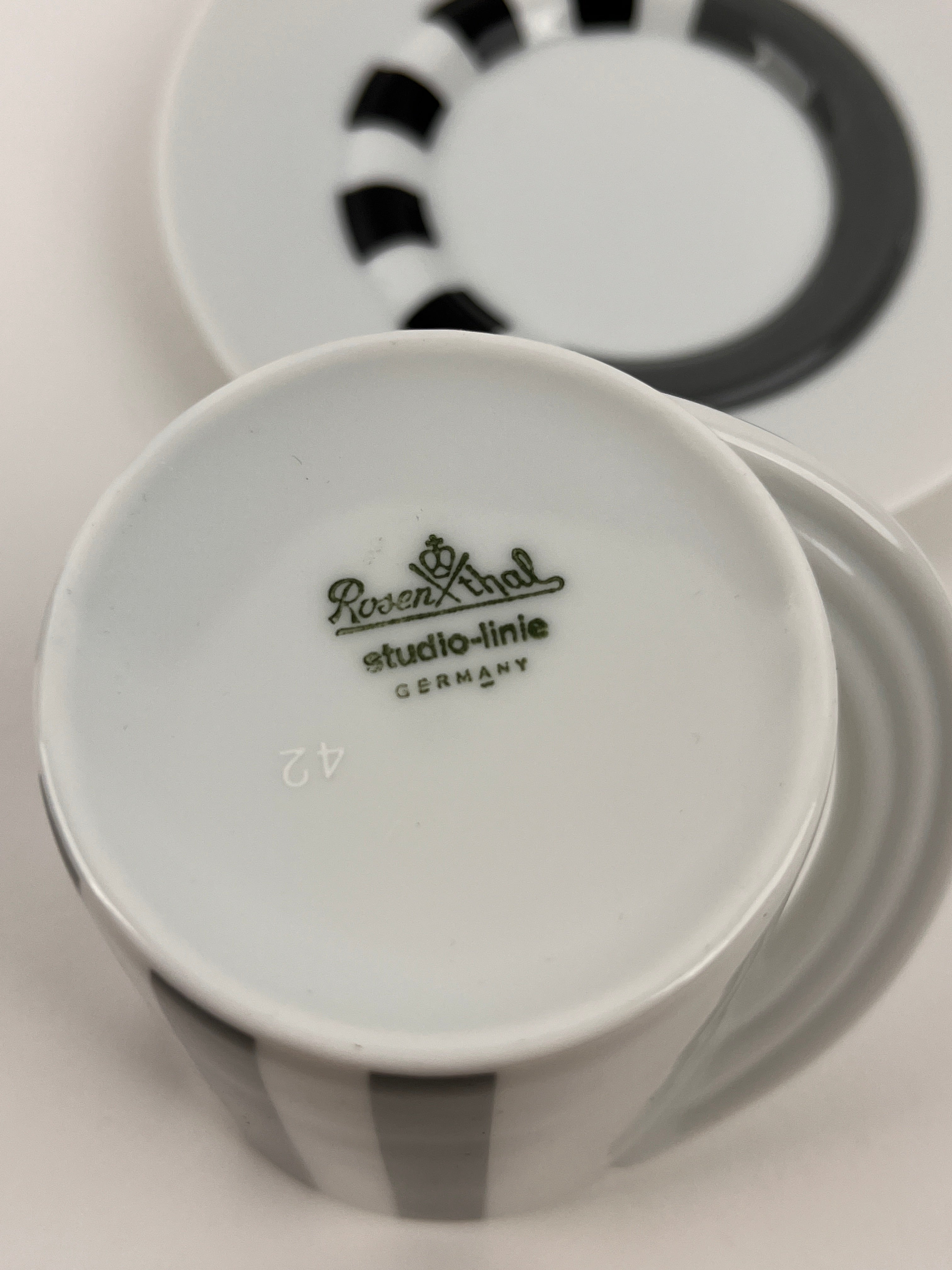 Postmodern Cupola Strada Cups & Saucers by Mario Bellini for