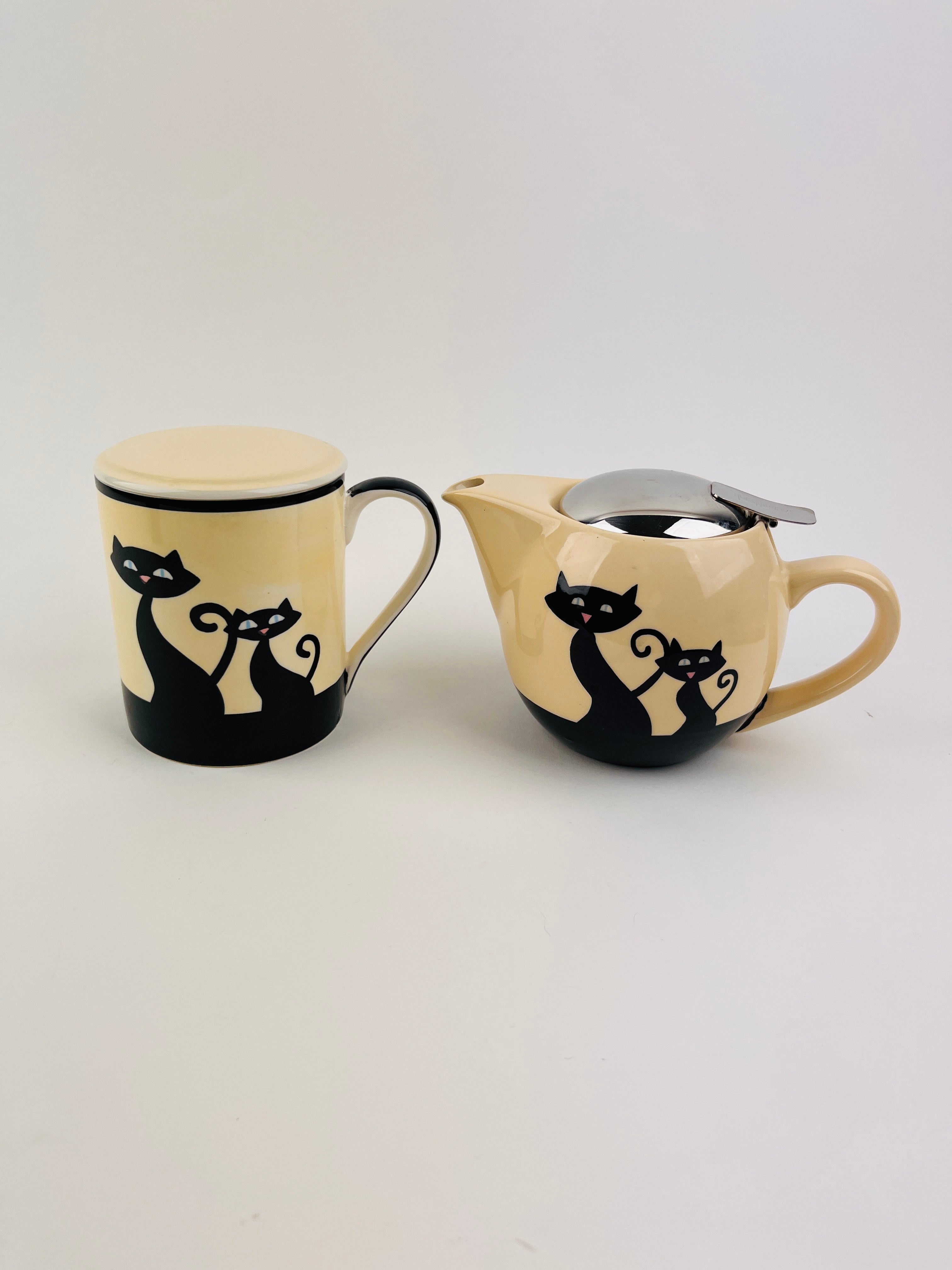 昭和のハッピー・キャットラブ・ボトル＆カップセット Vintage 90s Cat Teapot and Mug Set – Dovetail