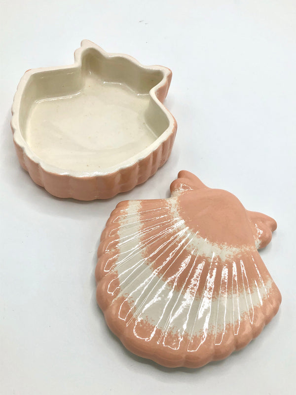 Vintage Ceramic Shell Box