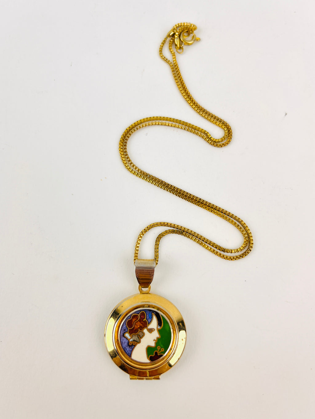 60s Vintage Lady Locket Necklace