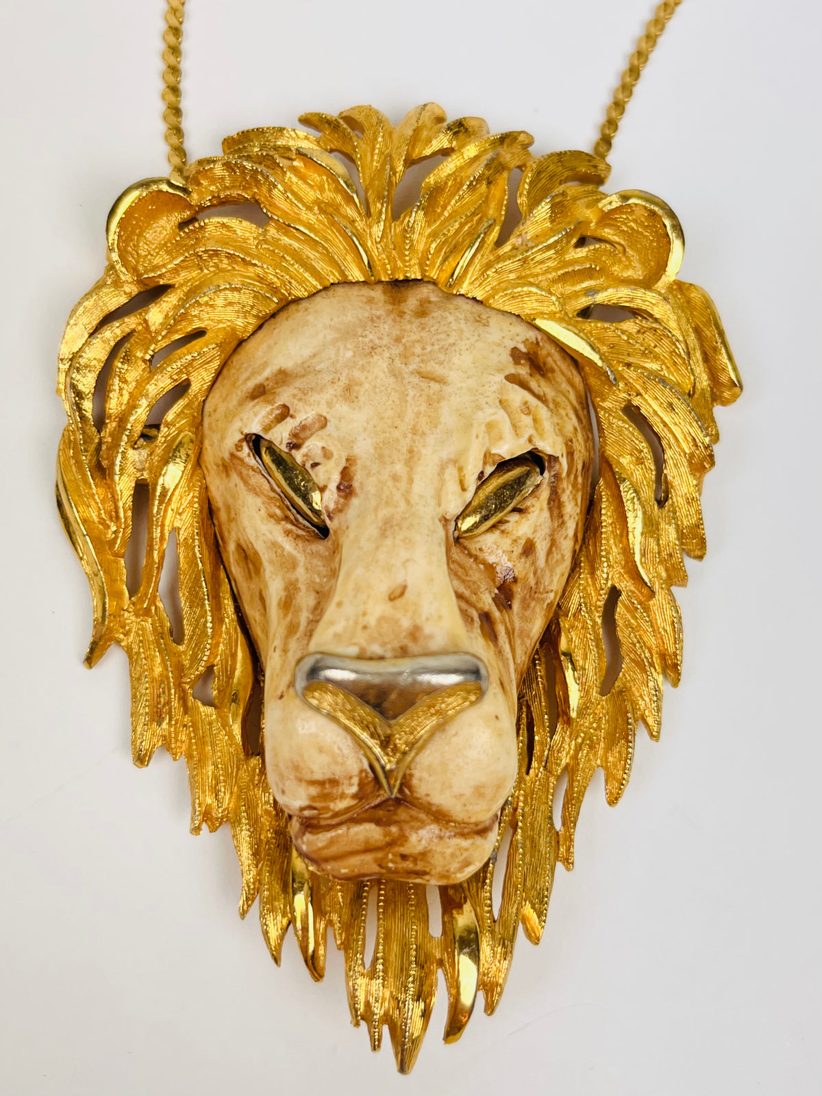 60s Extra Large Lion Head Necklace