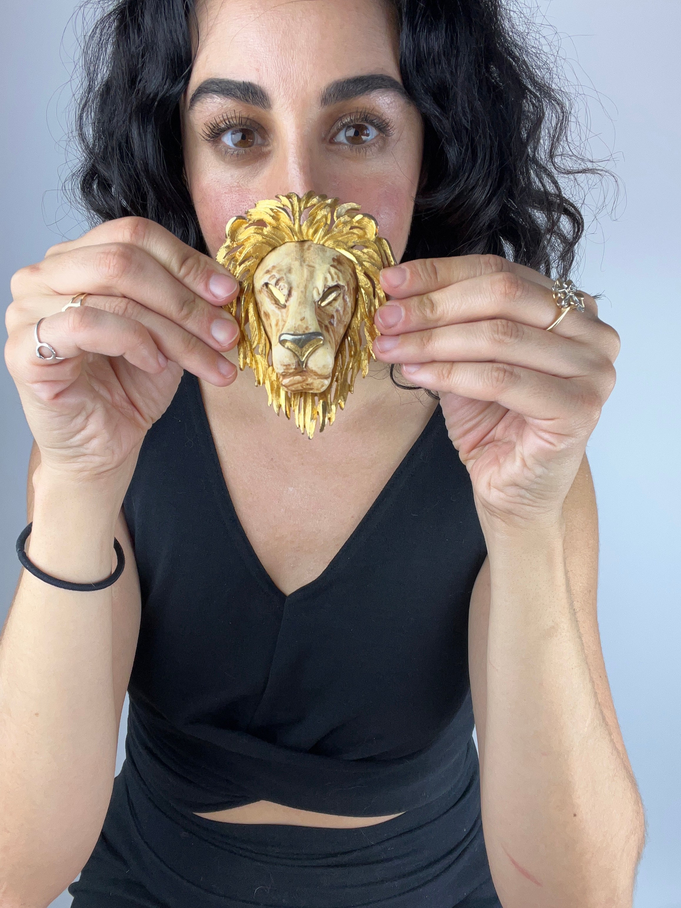 60s Extra Large Lion Head Necklace – Dovetail