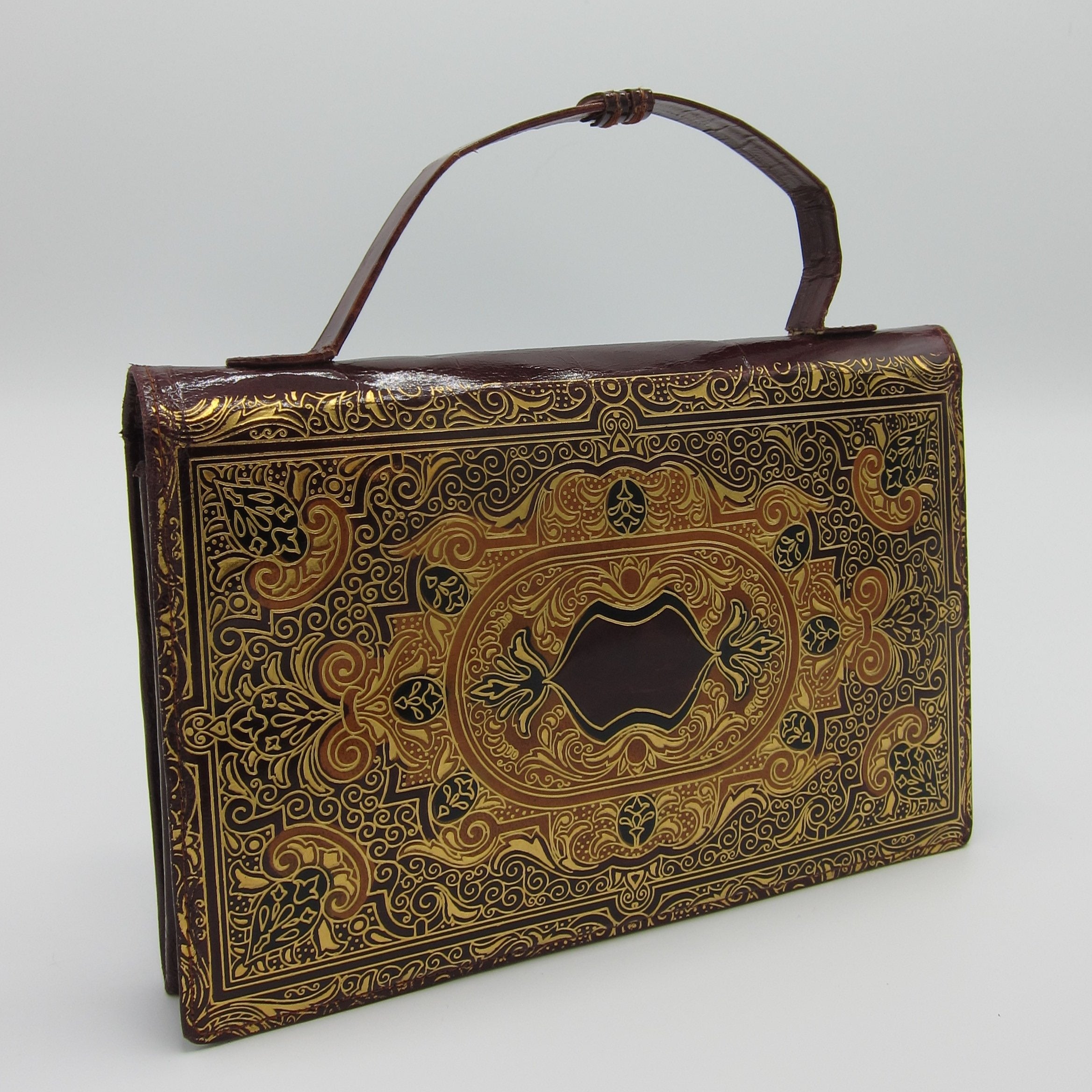 Gold leather purse hot sale